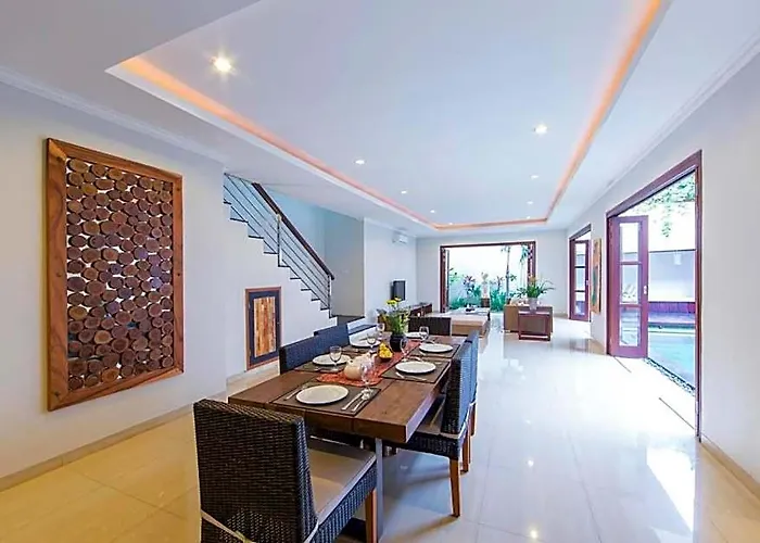 Cozy 3 Bedroom Private Pool Seminyak Rev33 Villa *