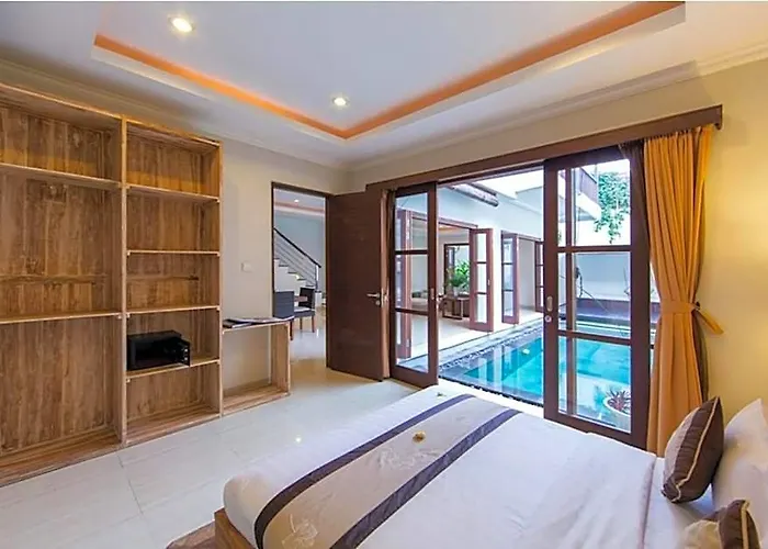 Villa Cozy 3 Bedroom Private Pool Seminyak Rev33 Petitenget (Seminyak)
